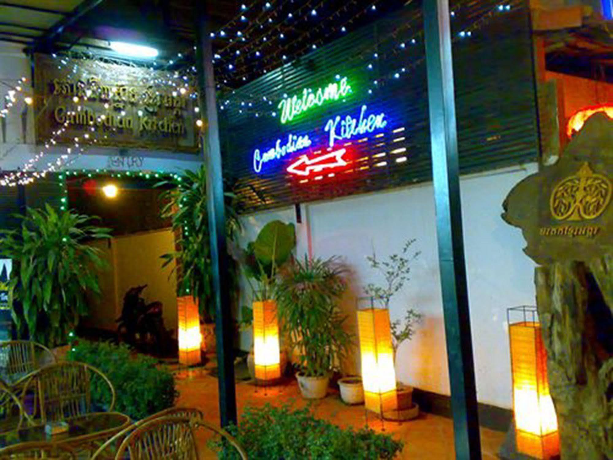 Route 66 Music Restaurant & Hostel Siem Reap Luaran gambar
