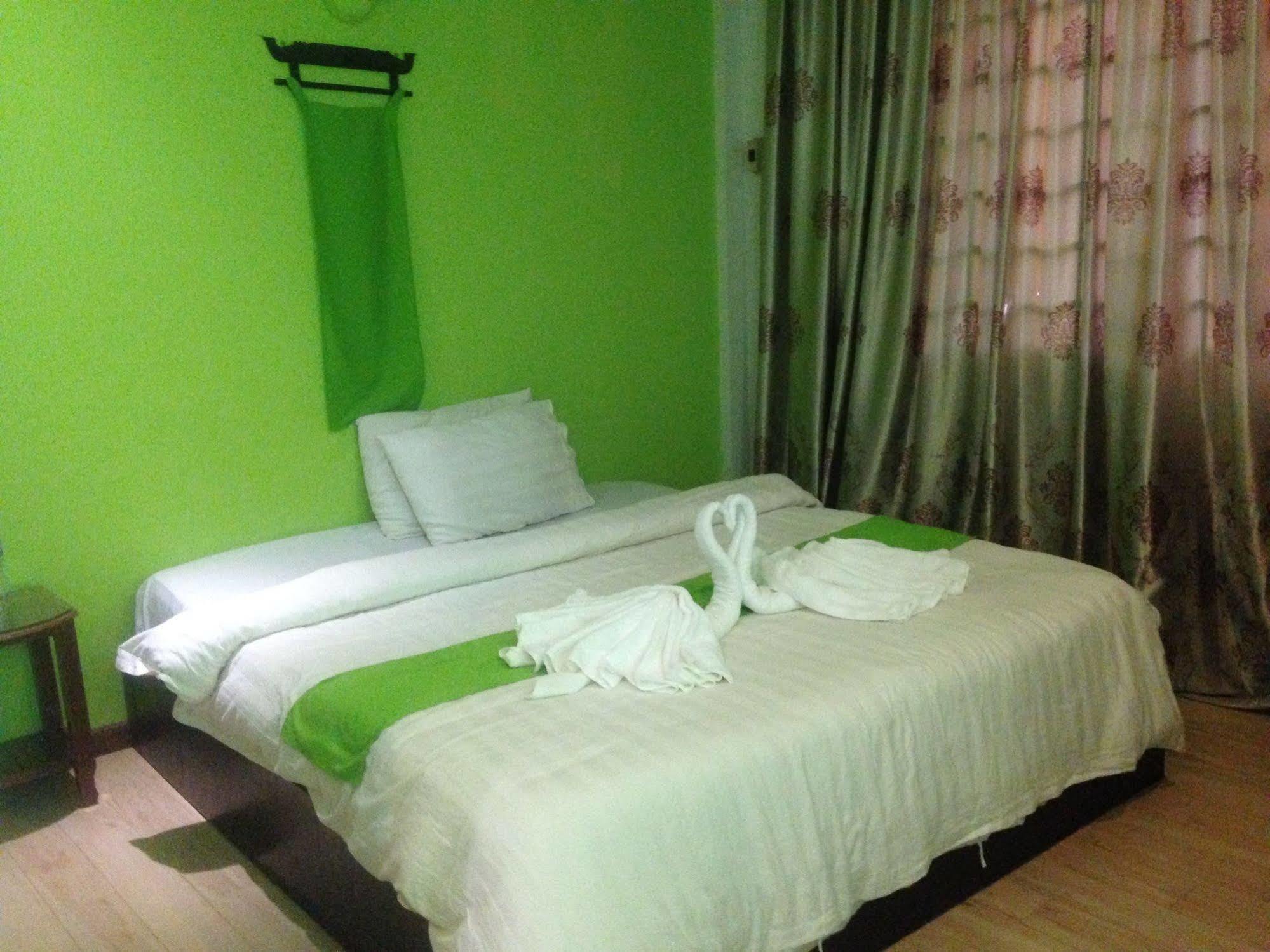 Route 66 Music Restaurant & Hostel Siem Reap Luaran gambar
