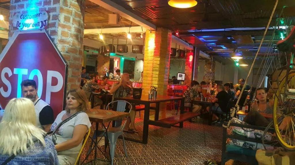 Route 66 Music Restaurant & Hostel Siem Reap Luaran gambar